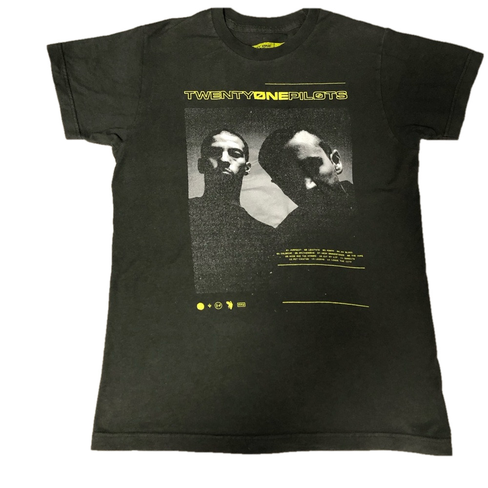 Twenty One Pilots Band T-Shirt - Size Medium